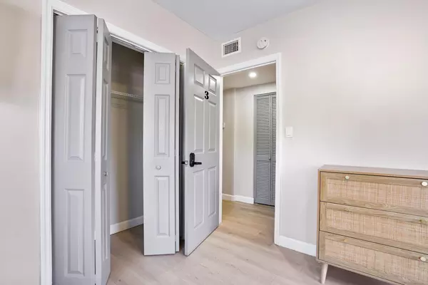 Coliving in Hogan - Southside, Jacksonville