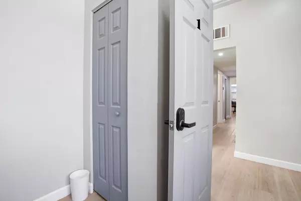 Coliving in Hogan - Southside, Jacksonville