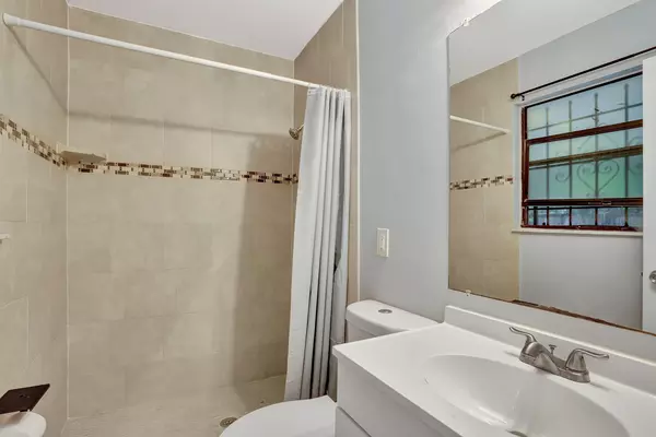 Coliving in Cocoa - Outer Orlando, Orlando