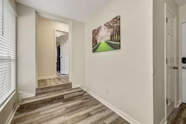 Coliving in Cedar Hills - Westside, Jacksonville