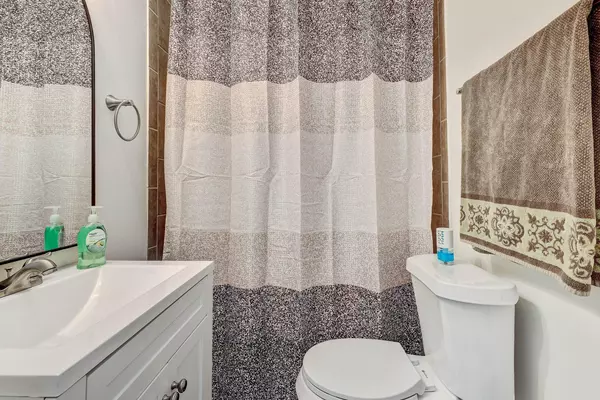 Coliving in Cedar Hills - Westside, Jacksonville