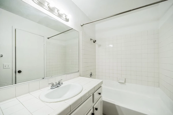 Coliving in North Las Vegas - North Las Vegas, Las Vegas