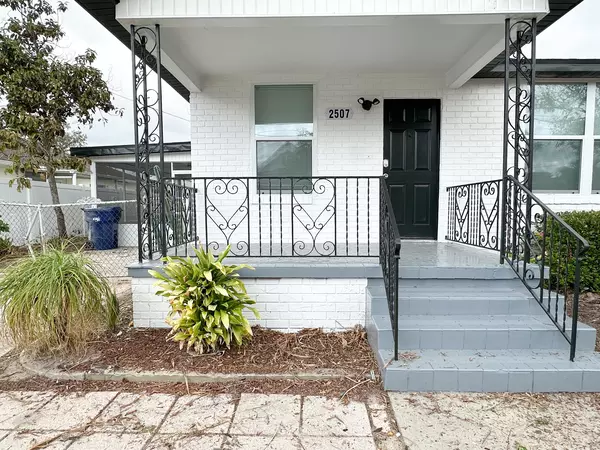 Coliving in Macfarlane Park - West Tampa, Tampa