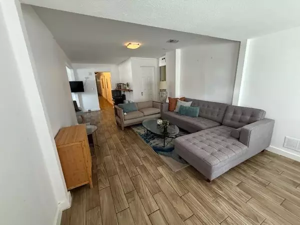 Coliving in Downtown St. Petersburg - Clearwater-St. Petersburg, Tampa