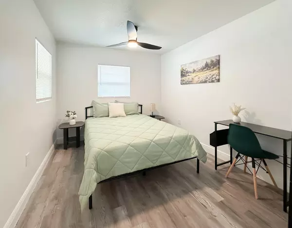 Coliving in Grant Park Tampa - East Tampa, Tampa