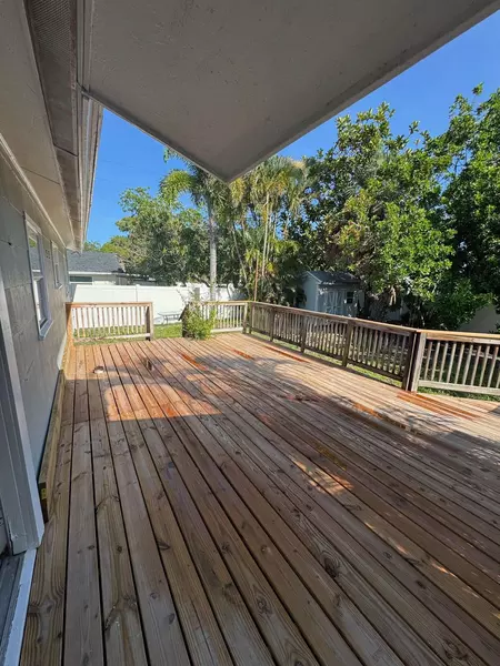 Coliving in Shore Acres - Clearwater-St. Petersburg, Tampa