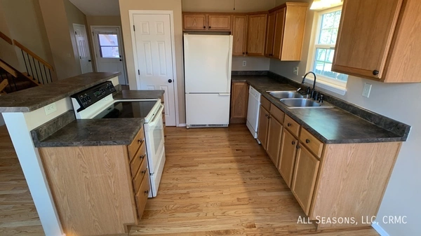3 bedrooms apartment for rent in Stratmoor - South COS, Colorado Springs