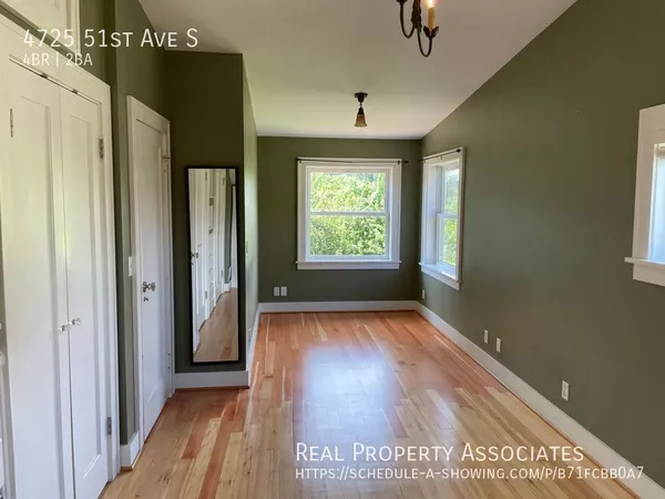 4 bedrooms apartment for rent in Seward Park - SE Seattle, Seattle