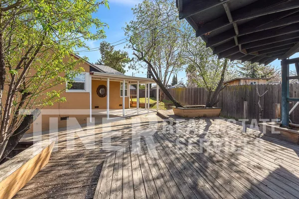 3 bedrooms apartment for rent in Tahoe Park - SE SAC, Sacramento