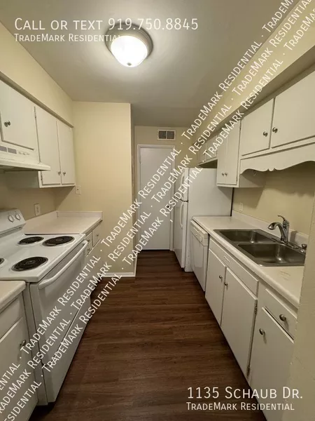 2 bedrooms apartment for rent in Fairmont - Central Raleigh, Raleigh