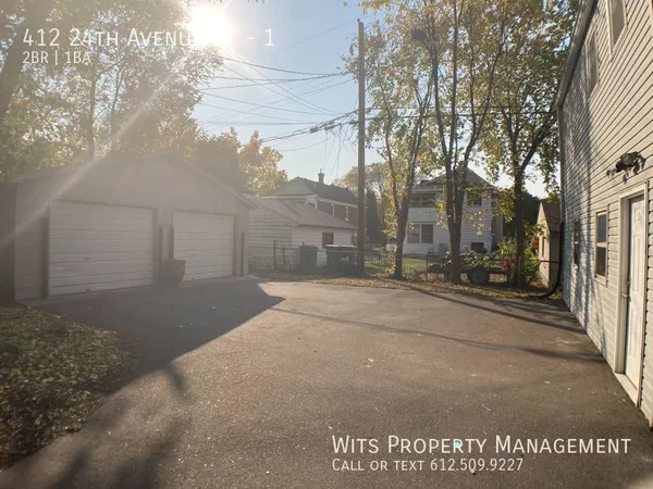 2 bedrooms apartment for rent in Holland - Northeast, Minneapolis