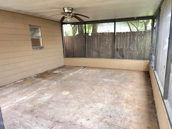 4 bedrooms apartment for rent in Lake Forest - Northside, Jacksonville