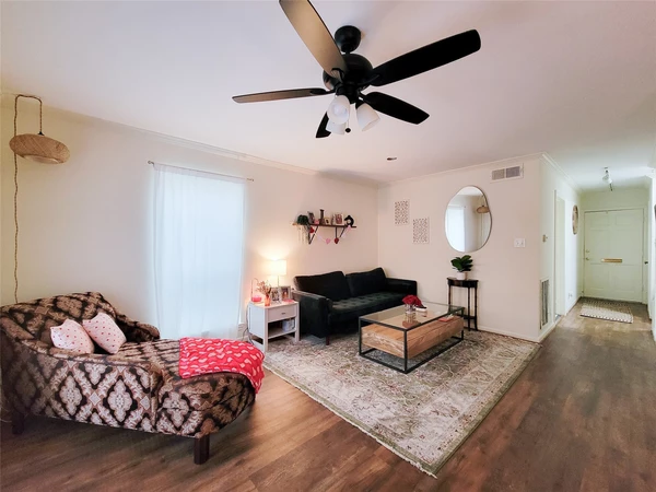 2 bedrooms apartment for rent in Woodlake/ Briar Meadow - West Houston, Houston