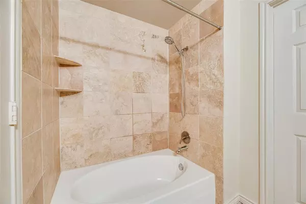 2 bedrooms apartment for rent in Oak Lawn - Ne Dallas, Dallas