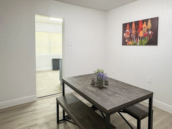 Coliving in Forest Hills Tampa - North Tampa, Tampa