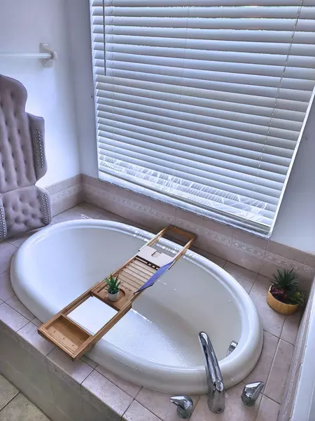 Coliving in Odessa - North Tampa, Tampa