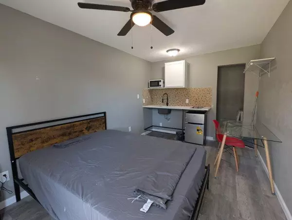 Coliving in Wolf Creek - Sw Dallas, Dallas