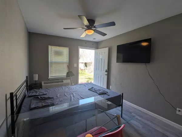Coliving in Wolf Creek - Sw Dallas, Dallas