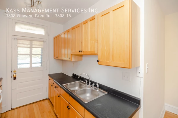 1 bedroom apartment for rent in Irving Park - Northwest Side, Chicago