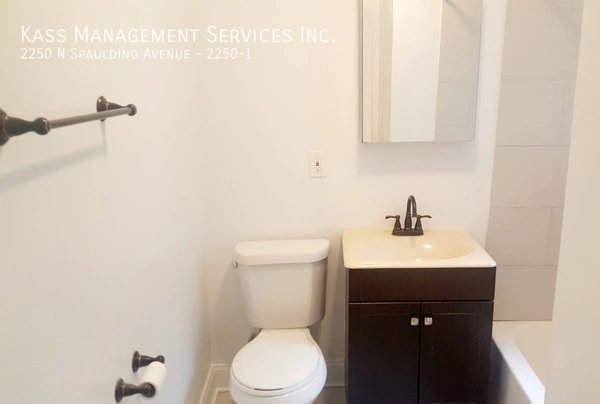 2 bedrooms apartment for rent in Logan Square - North Side, Chicago