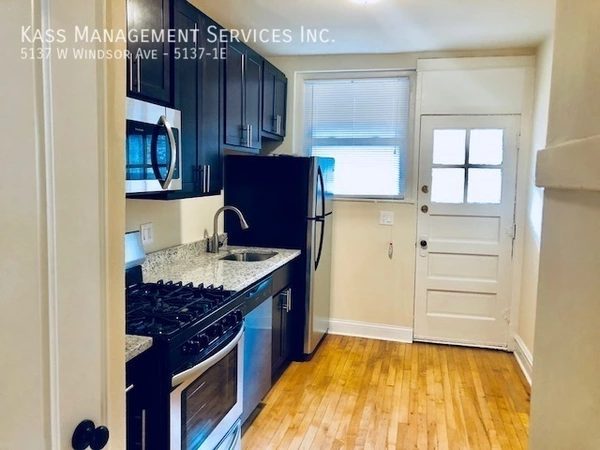 1 bedroom apartment for rent in Portage Park - Northwest Side, Chicago