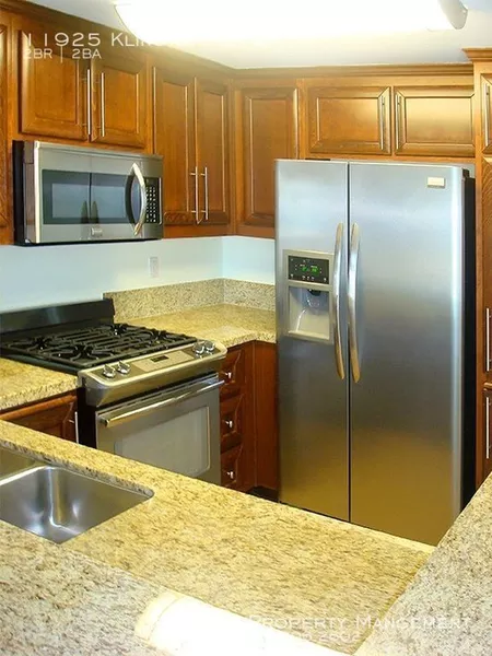 2 bedrooms apartment for rent in Valley Village - San Fernando Valley, Los Angeles