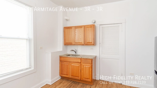 2 bedrooms apartment for rent in Hermosa - Northwest Side, Chicago
