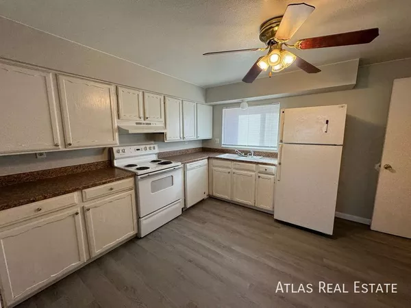 2 bedrooms apartment for rent in Old Colorado City - Central COS, Colorado Springs