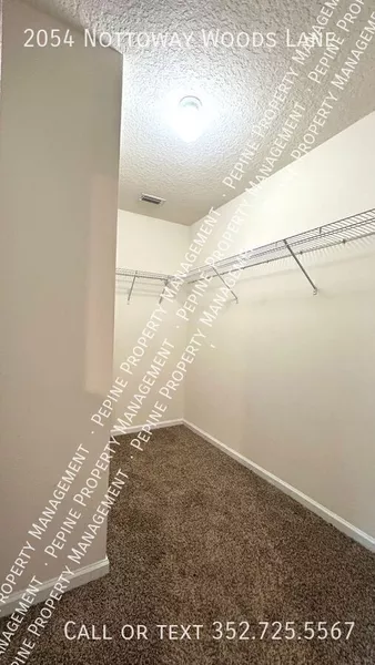 4 bedrooms apartment for rent in Marietta - Westside, Jacksonville