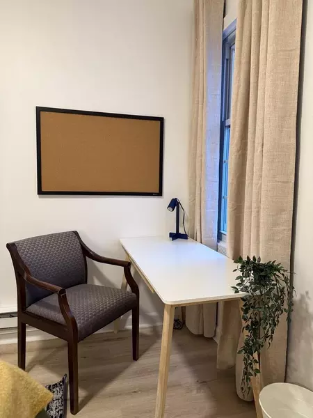 Coliving in Merrill Park - West / SW Mil, Milwaukee