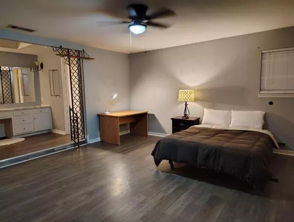 Coliving in Benbrook - Forth Worth, Dallas