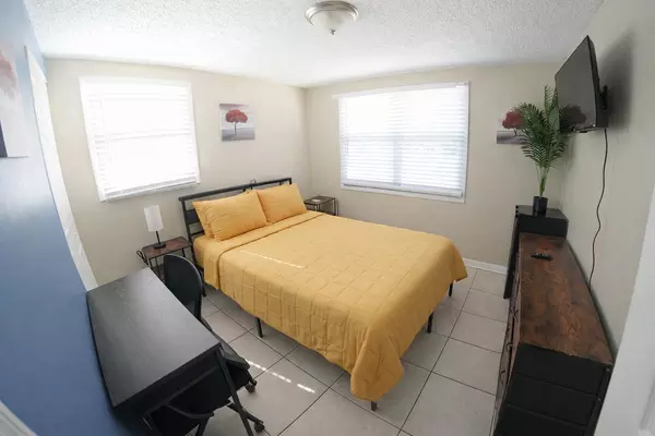 Coliving in Grant Park Tampa - East Tampa, Tampa