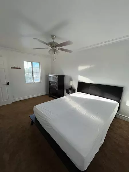 Coliving in Santa Ana - Orange County, Los Angeles