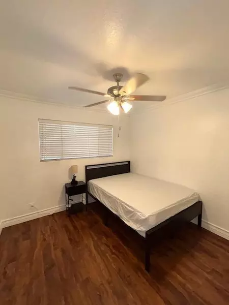 Coliving in Santa Ana - Orange County, Los Angeles