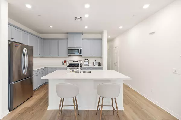 Coliving in Eastvale - Inland Empire, Los Angeles