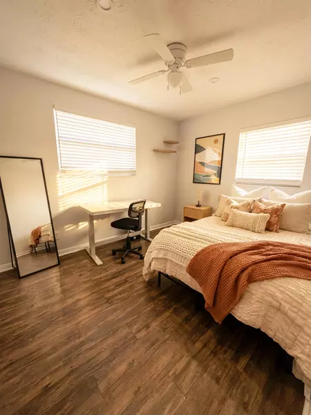 Coliving in Cedar Hills - Westside, Jacksonville