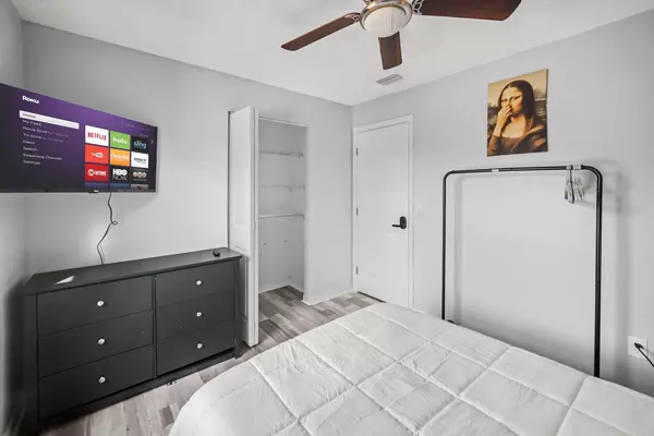 Coliving in Garden City JAX - Northside, Jacksonville