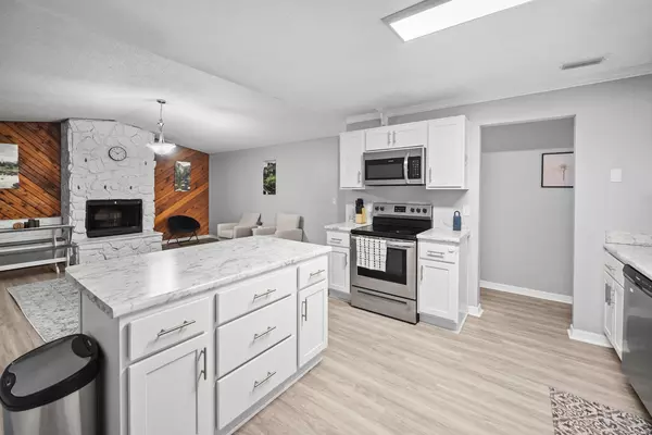 Coliving in Garden City JAX - Northside, Jacksonville