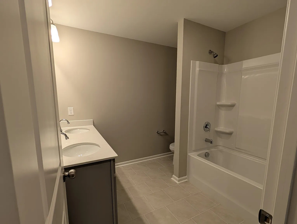 Coliving in West Sugar Creek - North Charlotte, Charlotte