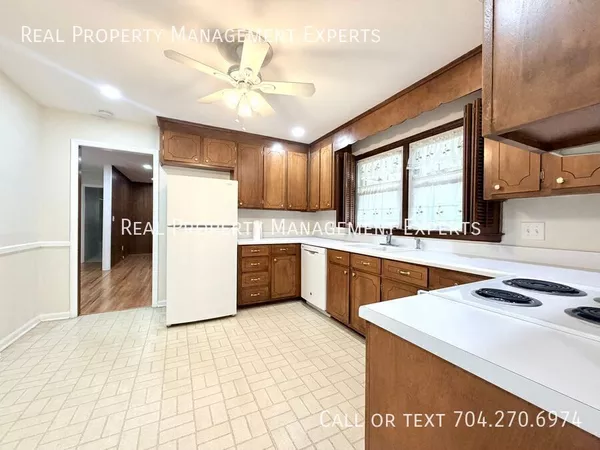3 bedrooms apartment for rent in Windsor Park - East Charlotte, Charlotte