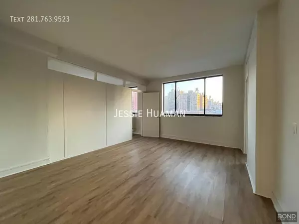 4 bedrooms apartment for rent in Upper West Side - Manhattan, New York