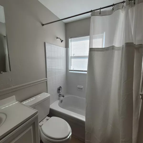 Coliving in Holden Heights - Central Orlando, Orlando