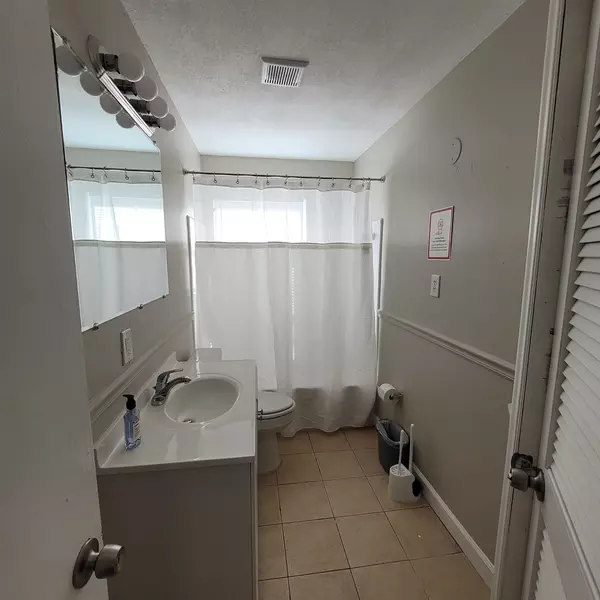 Coliving in Holden Heights - Central Orlando, Orlando