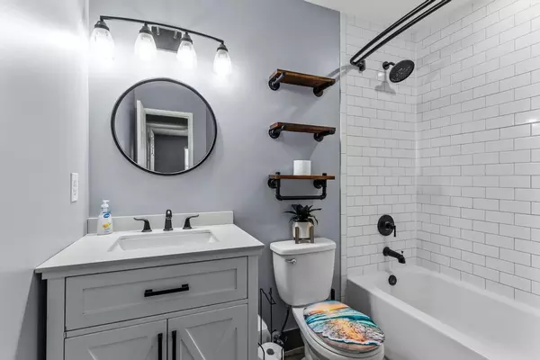 Coliving in Cedar Hills - Westside, Jacksonville