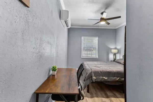 Coliving in Cedar Hills - Westside, Jacksonville