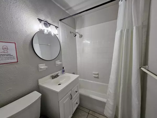 Coliving in Holden Heights - Central Orlando, Orlando