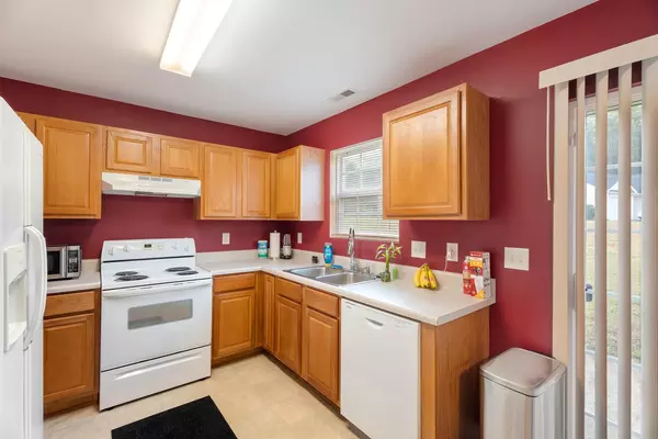 Coliving in Hickory Grove - East Charlotte, Charlotte