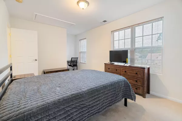 Coliving in Hickory Grove - East Charlotte, Charlotte