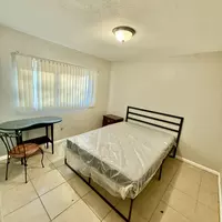 Coliving in Live Oaks Square - East Tampa, Tampa