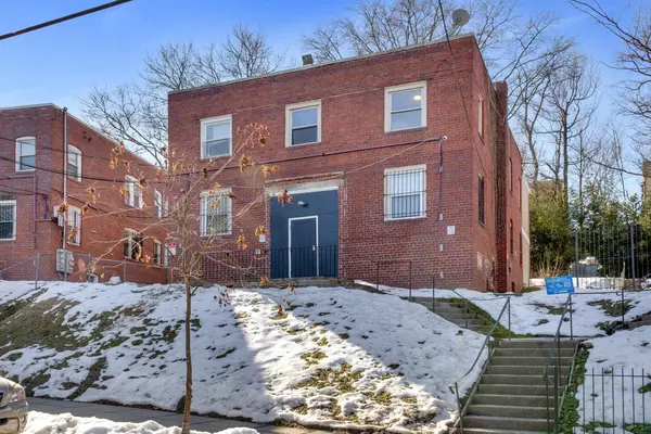 Coliving in Buena Vista - SE DC, Washington DC